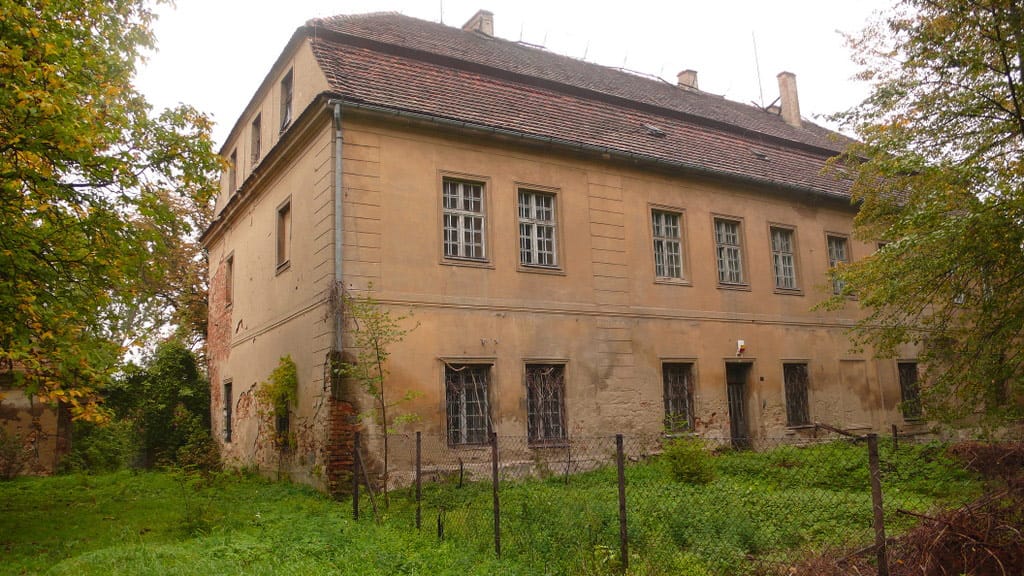Zniszczenia wojenne i zaniedbanie