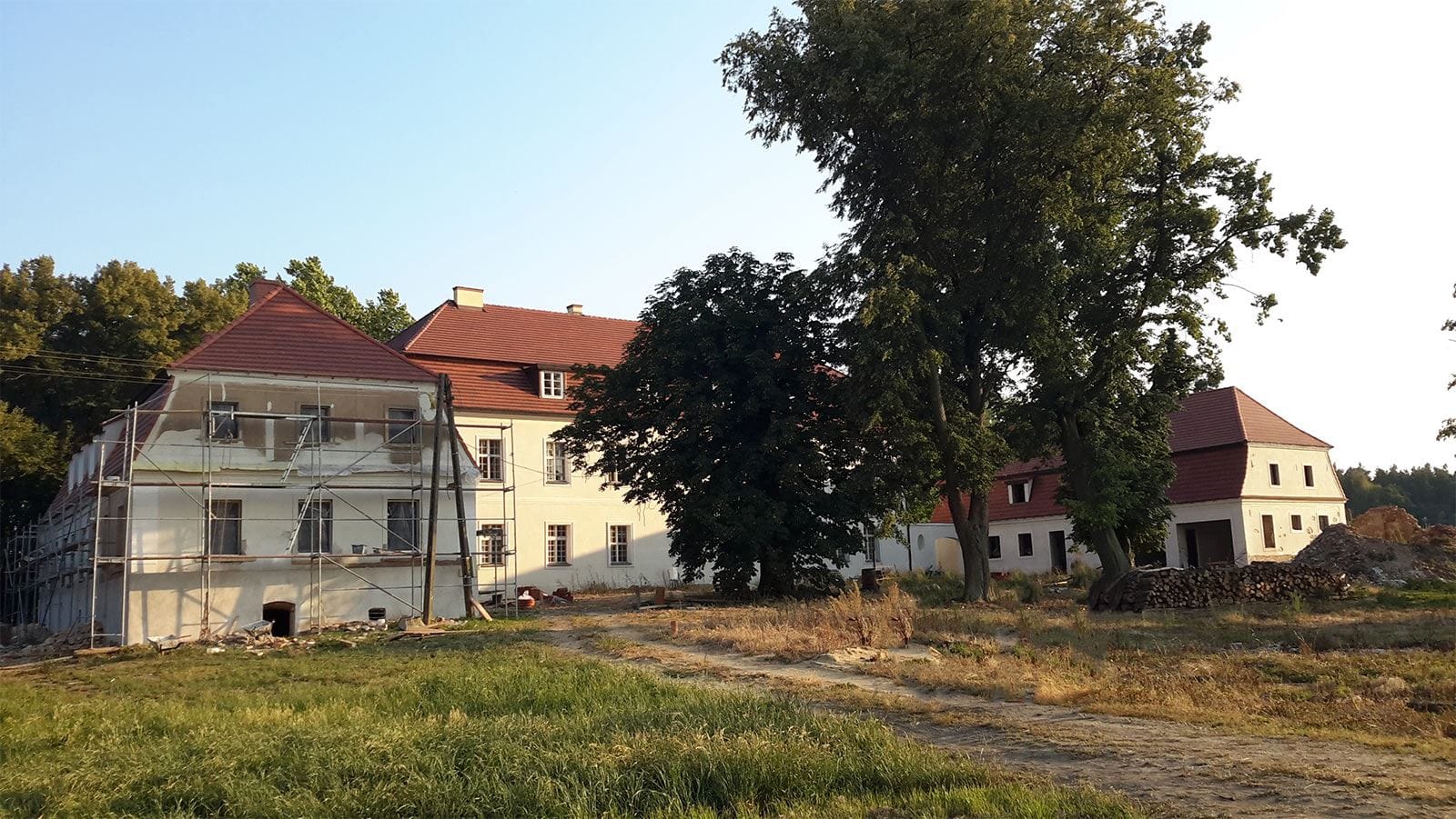 Prace konstrukcyjne i sztukatorskie